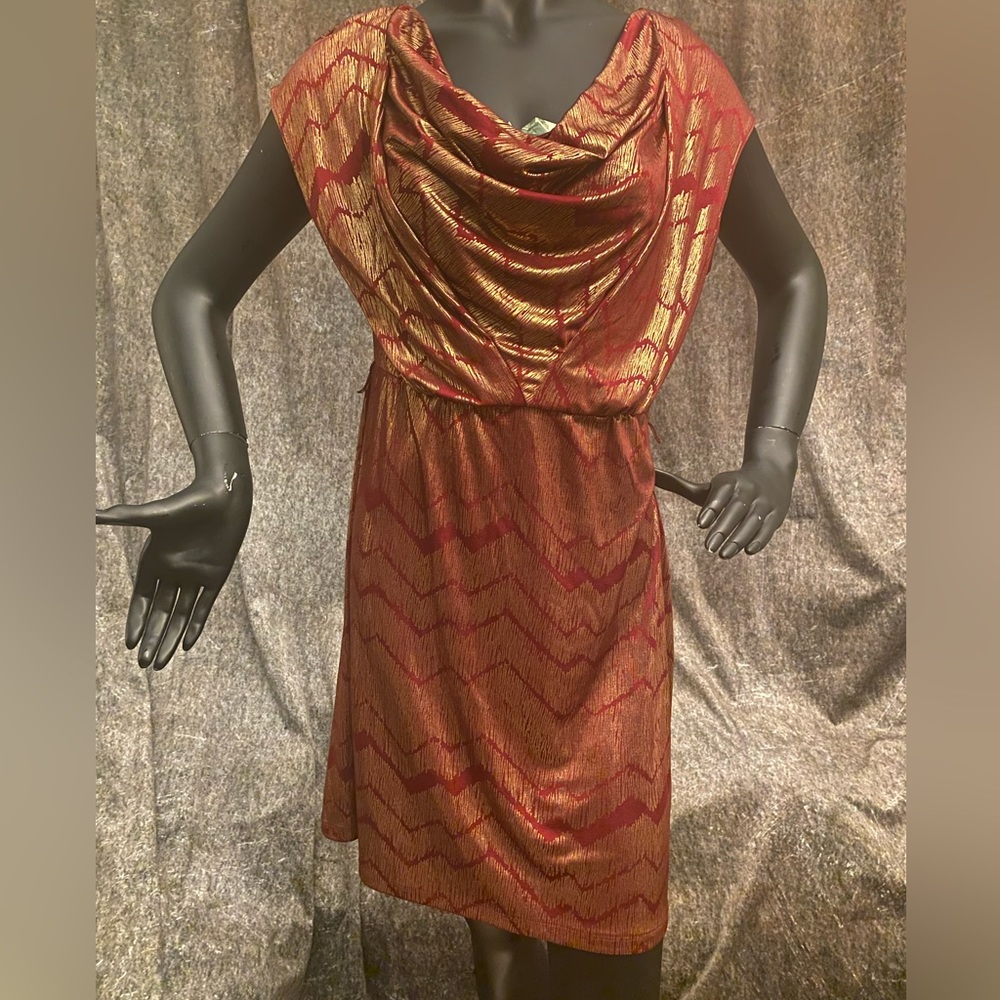 Maroon/Gold Midi Dress